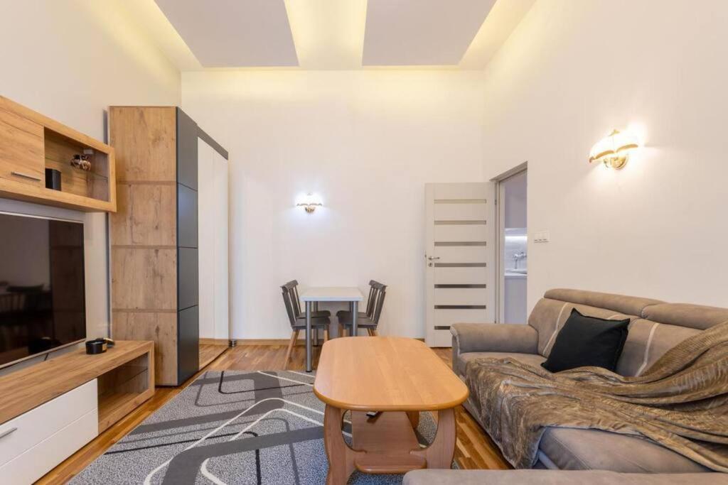 Urban Chic - Center - One Bedroom Apartment&wsp59 Warszawa