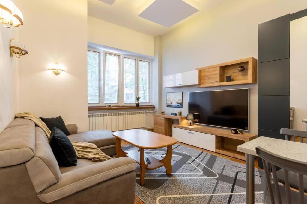 Apartament Urban Chic - Center - One Bedroom Apartment&wsp59 Warszawa